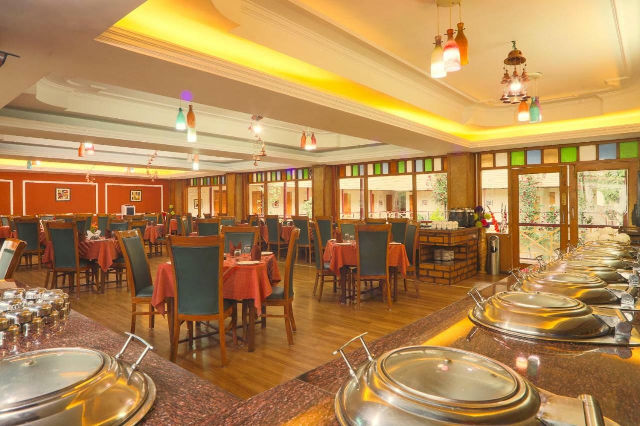 Snow Valley Resorts & Spa Manali Exterior photo